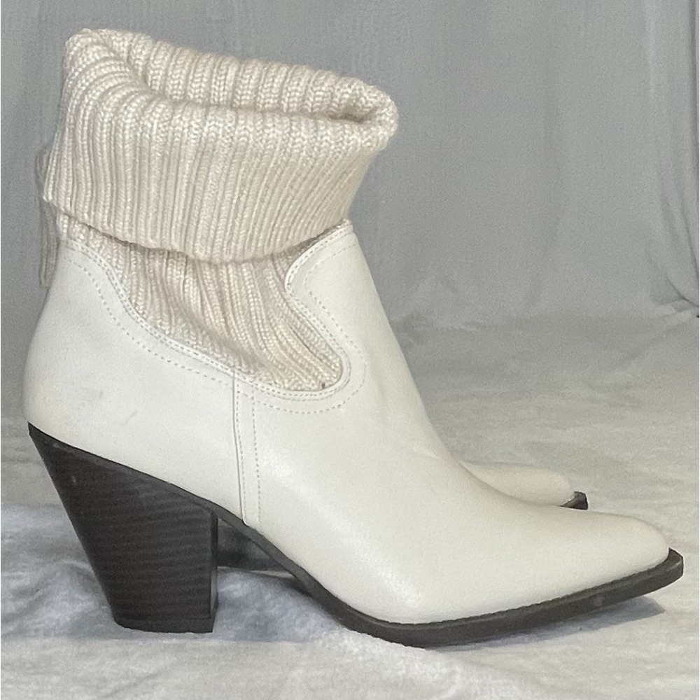 JustFab Size 11 White Block Heel Faux Leather Mid Calf Sweater Cuff Bootie Ivory